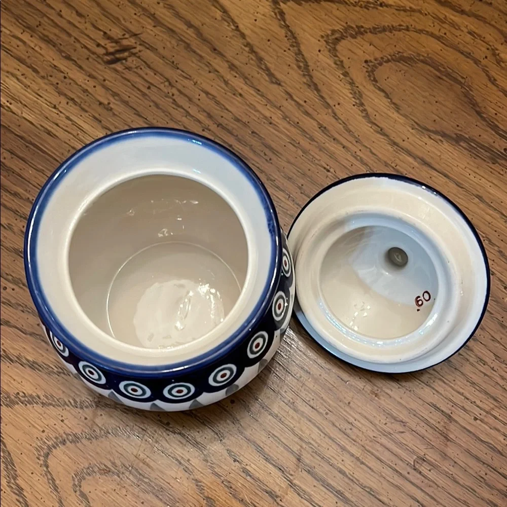 Blue and White Ceramic Bowl‎ and Jar Set